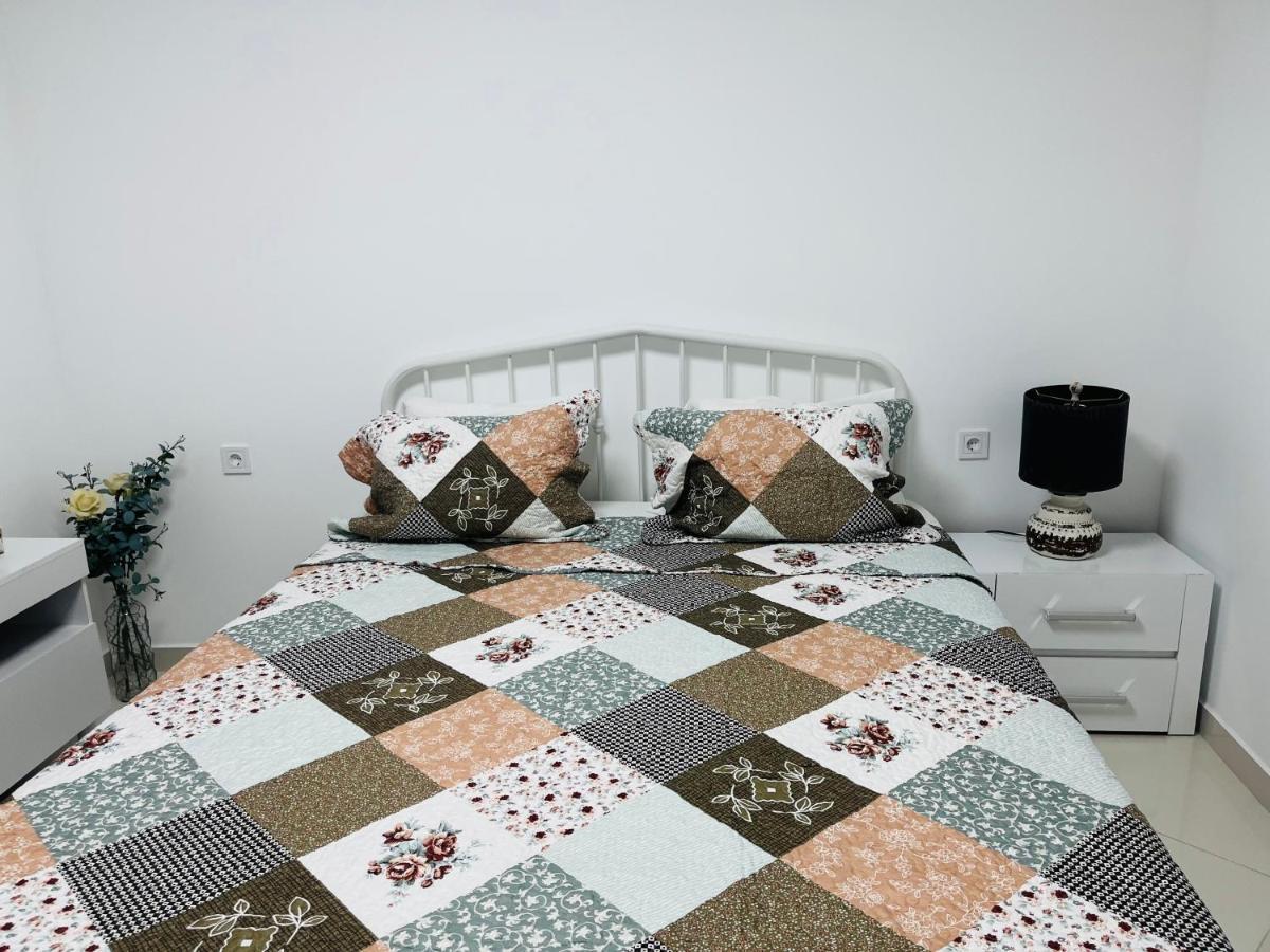 Techas City Center Luxurious Suites & Rooms Praia Exteriör bild